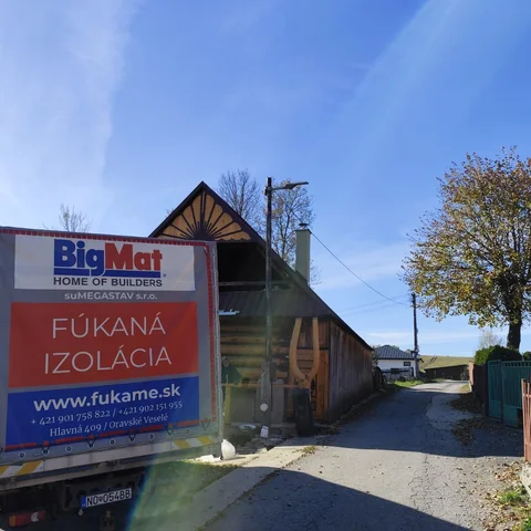 BigMat suMEGASTAV fúkaná izolácia v teréne BigMat suMEGASTAV fúkaná izolácia v teréne